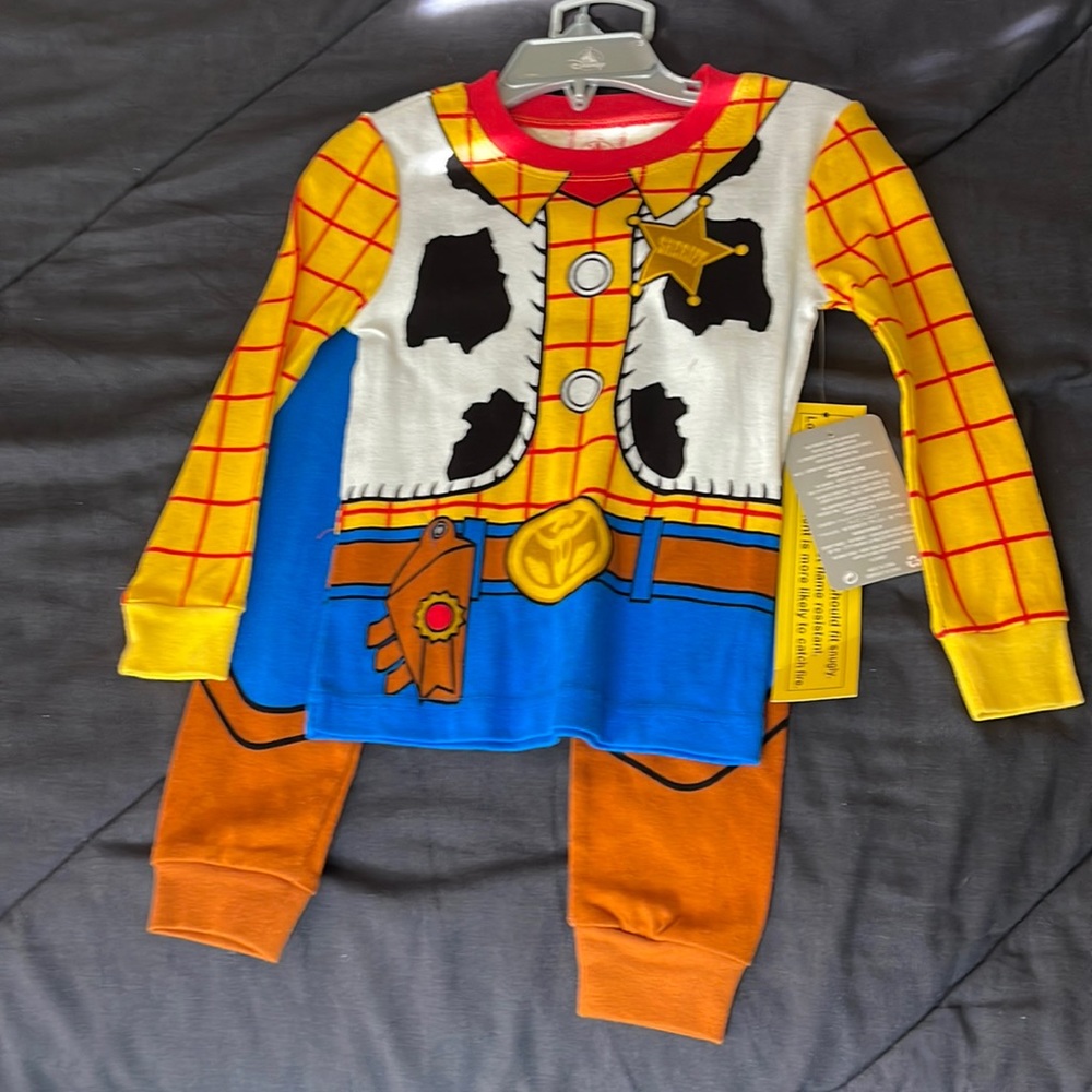 Disney Woody Matching Set